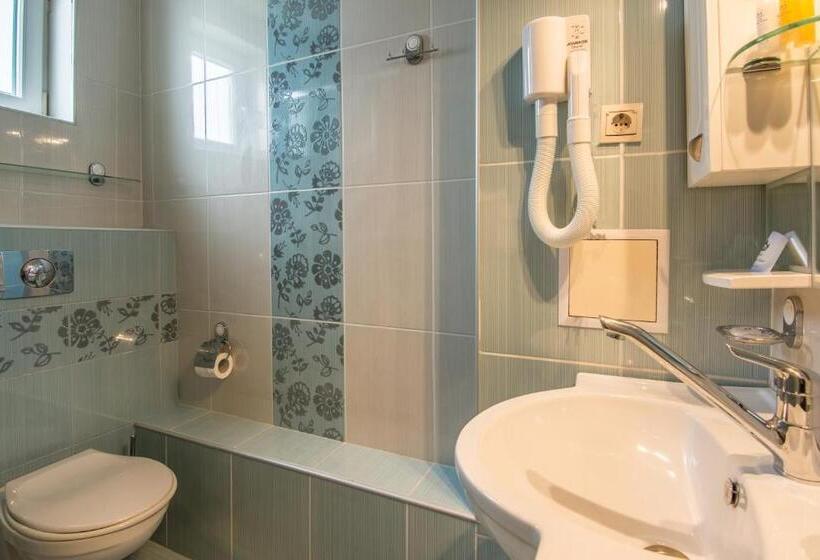 Апартаменты 1 Спальня с Террасой, Villa List