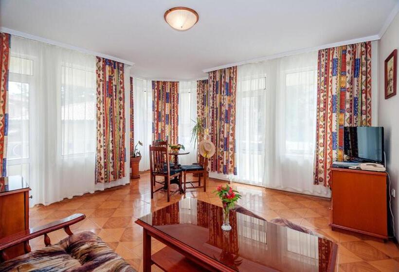 Апартаменты 1 Спальня с Террасой, Villa List