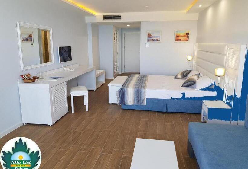 Номер Deluxe с Балконом, Villa List