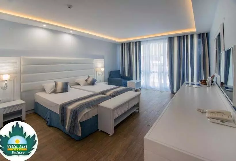 バルコニー付きデラックスルーム, Villa List