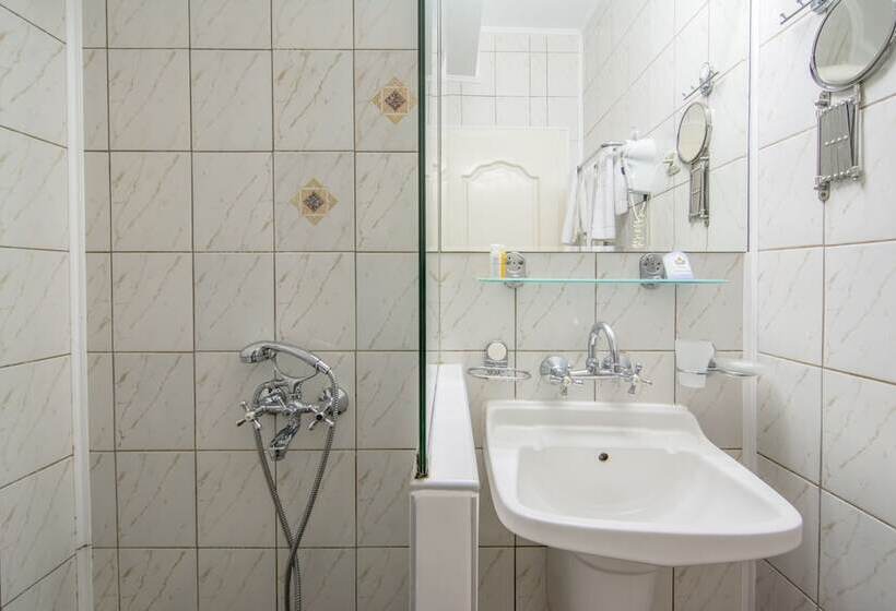 Номер Стандарт Индивидуальный с Балконом, Villa List