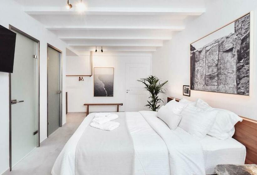 סוויטה דלוקס, Ikaros Suites