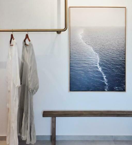 סוויטה דלוקס, Ikaros Suites