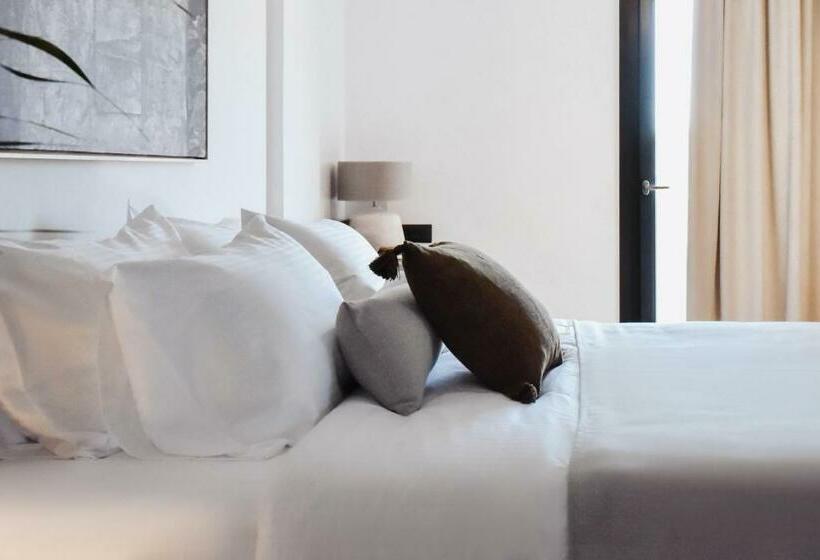 Люкс Повышенной Комфортности, Ikaros Suites