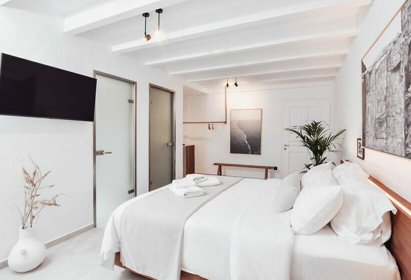 סוויטה דלוקס, Ikaros Suites