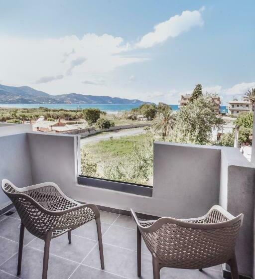 סוויטת סופריור, Ikaros Suites