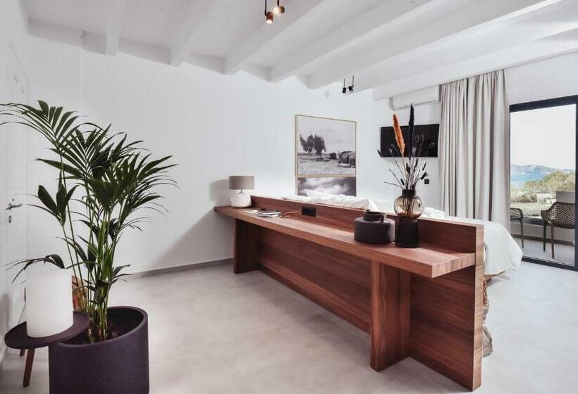 סוויטת סופריור, Ikaros Suites