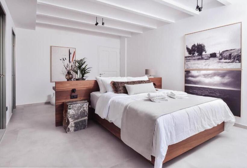 סוויטת סופריור, Ikaros Suites