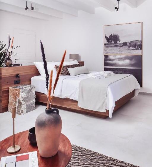 Люкс Superior, Ikaros Suites