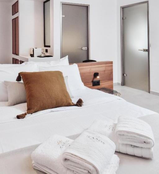 סוויטת סופריור, Ikaros Suites