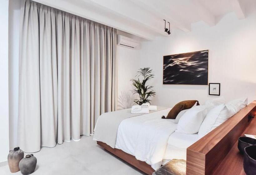 Люкс Superior, Ikaros Suites