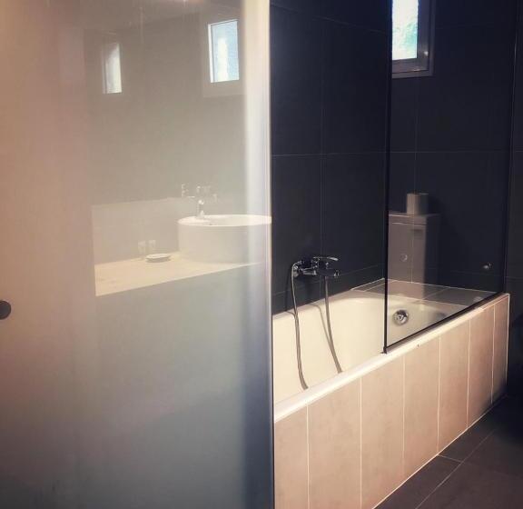 带露台的小型套房, Leonidaion Guesthouse