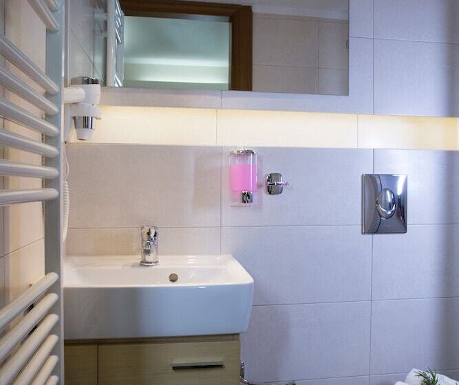 إستوديو قياسي مطل على المدينة, Polis Apartments