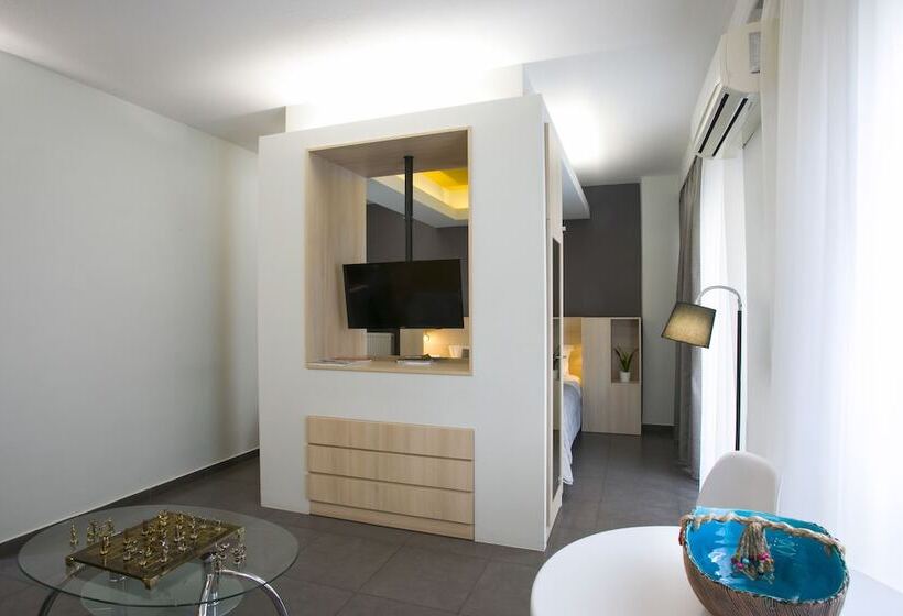 إستوديو قياسي مطل على المدينة, Polis Apartments