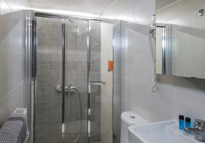 إستوديو قياسي مطل على المدينة, Polis Apartments