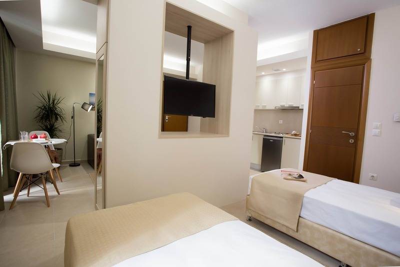 إستوديو سوبيريور, Polis Apartments