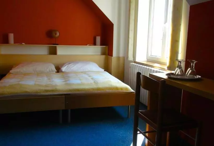 スタンダードトリプルルーム, Family Hotel Maxim