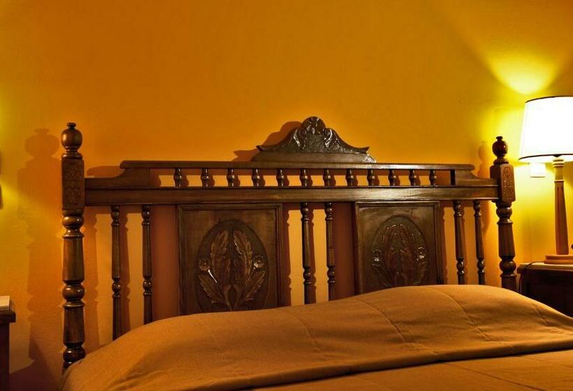 Quarto Estandar Vista Montanha, Bacchus