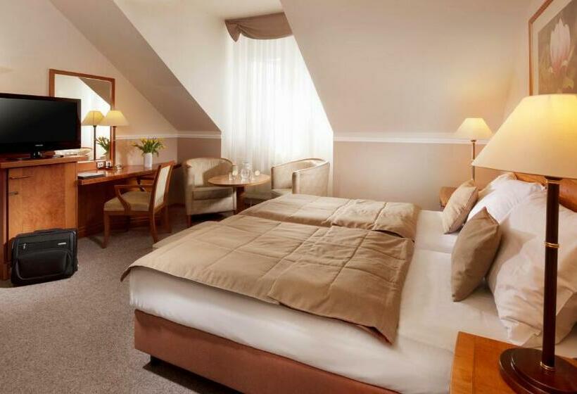 חדר אקונומי, Dr. Adler Spa & Kur