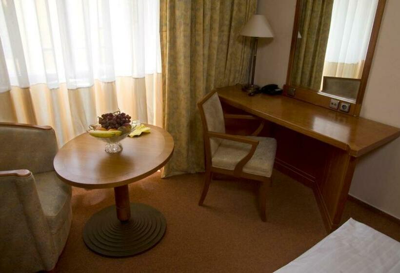 חדר אקונומי יחיד, Dr. Adler Spa & Kur