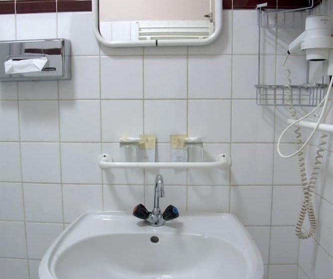 חדר אקונומי יחיד, Dr. Adler Spa & Kur