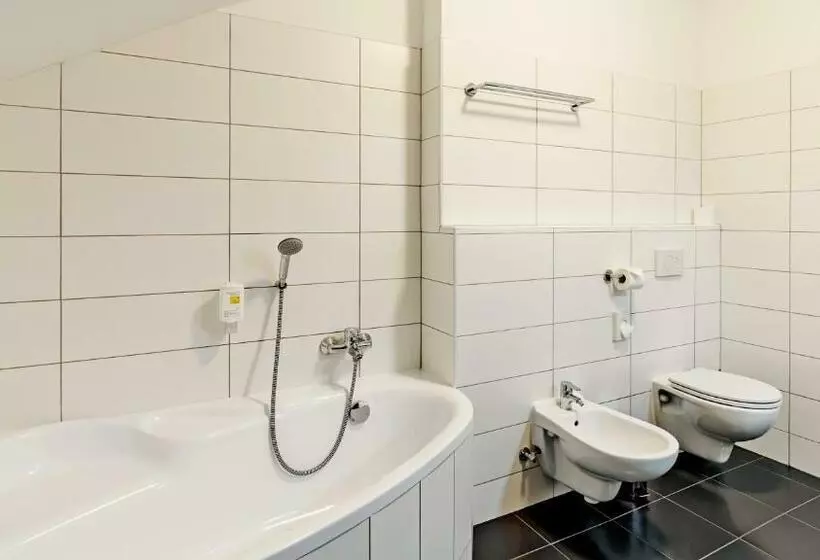 Duplex-huoneisto 1 Makuuhuone, Efi Palace