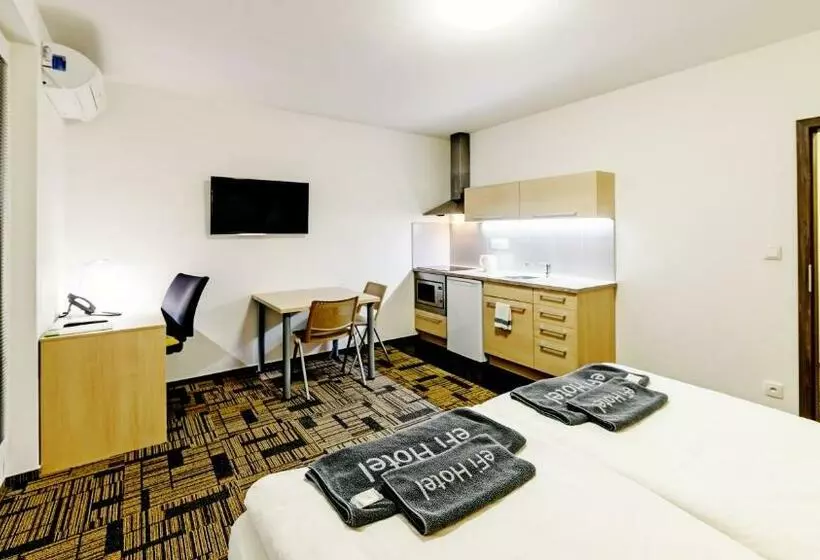 Executive-huoneisto 1 Makuuhuone, Efi Palace