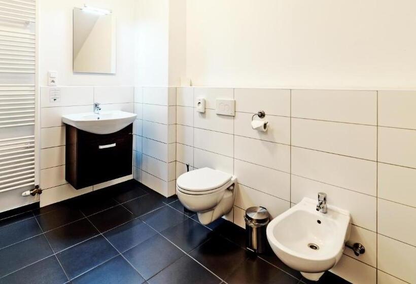 침실 1개 디럭스 아파트, Efi Palace