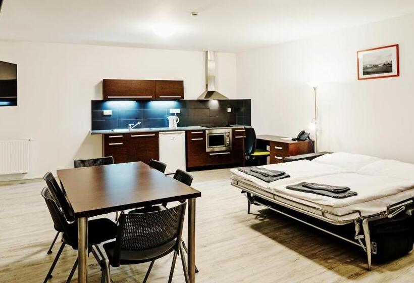 침실 1개 디럭스 아파트, Efi Palace