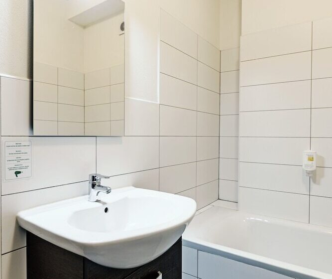 침실 1개 아파트, Efi Palace