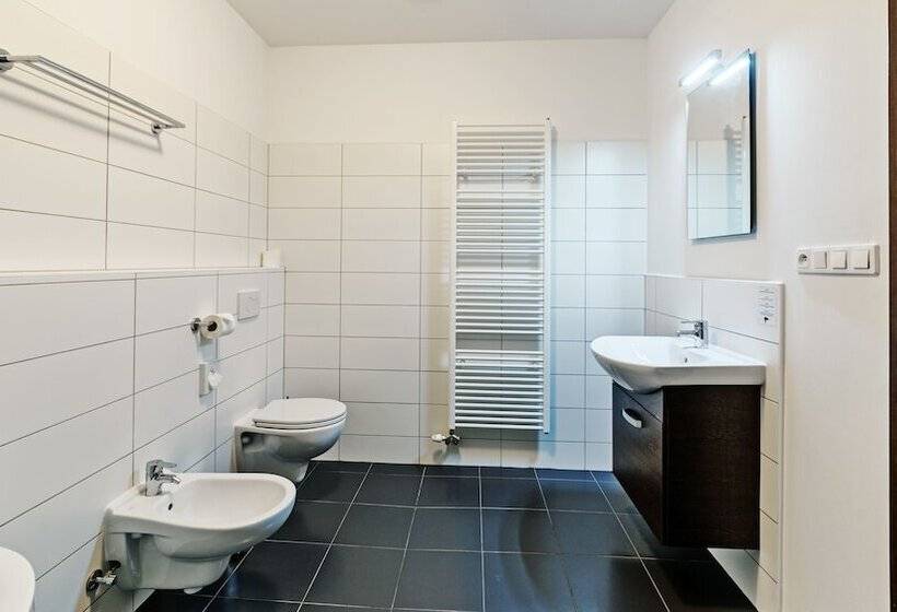 침실 1개 디럭스 아파트, Efi Palace