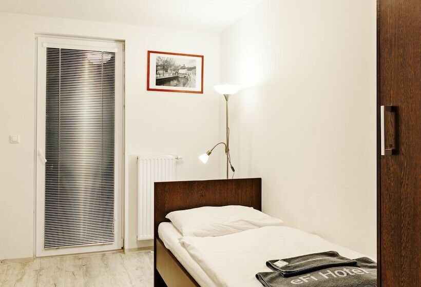 침실 1개 디럭스 아파트, Efi Palace