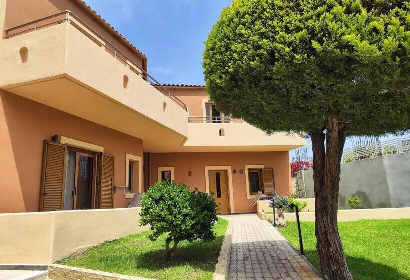 1階の1ベッドルームアパートメント, Eko Suites