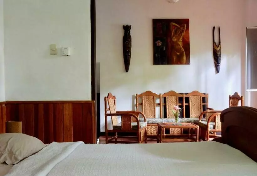 سوییت جونیور با چشم‌انداز استخر, La Casa Fitzcarraldo