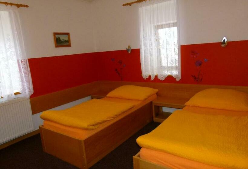 スタンダードルーム, Pelikan