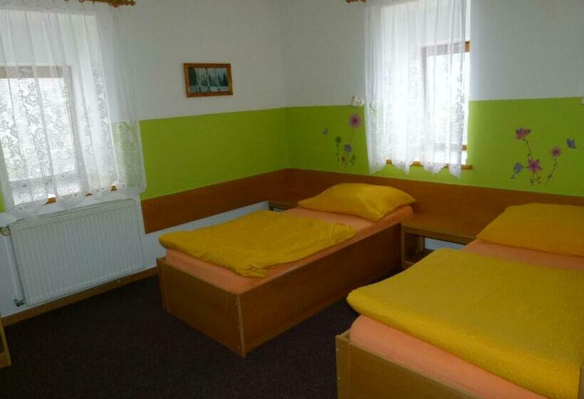 スタンダードルーム, Pelikan