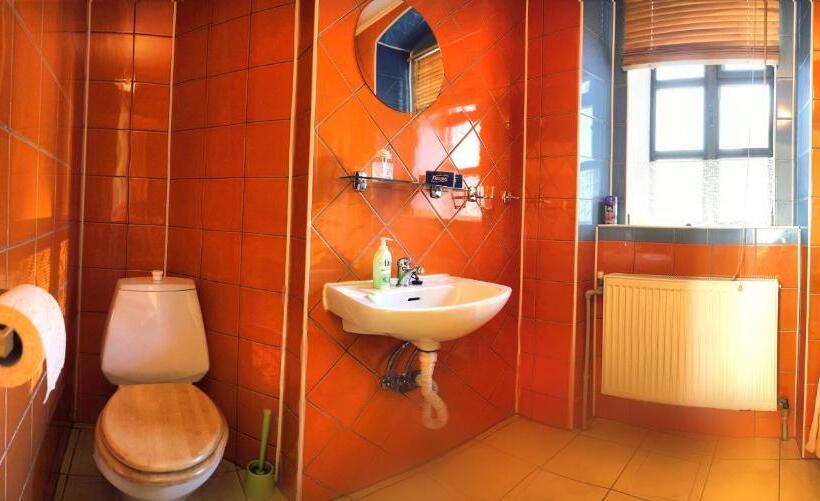 חדר סטנדרט לארבעה, Pension Laura