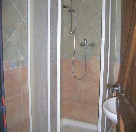 اتاق استاندارد, Penzion A Vinoteka Hrozen