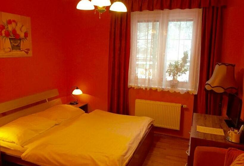 标准三人间, Penzion U Golema Blansko