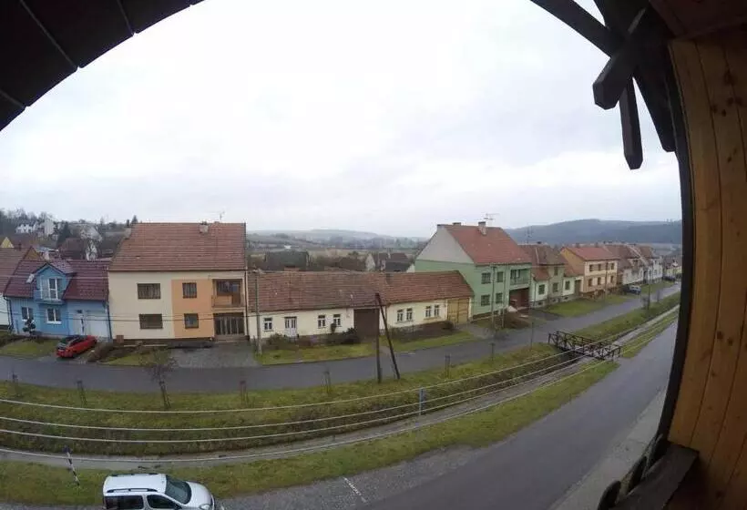 Perhehuone, Penzion U Holuba