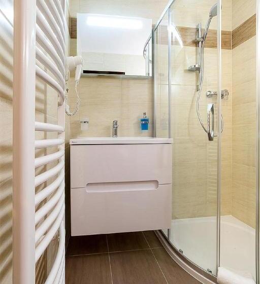 标准三人间, Ubytovani Zamecke Schody