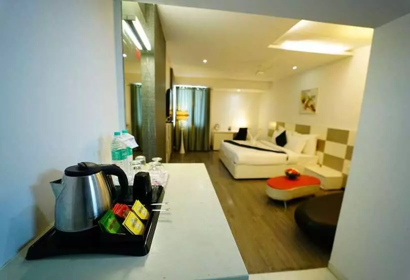 اتاق اجرایی, Vijay Parkinn Coimbatore