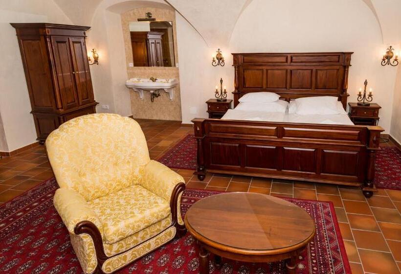 Номер Deluxe, Zamek Hradek U Susice