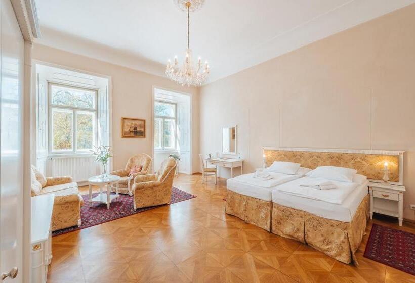 חדר דלוקס, Zamek Hradek U Susice