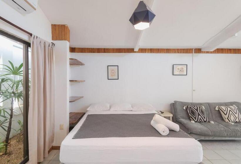 带1个卧室带花园景观的公寓, Maoritsio Garden Studios