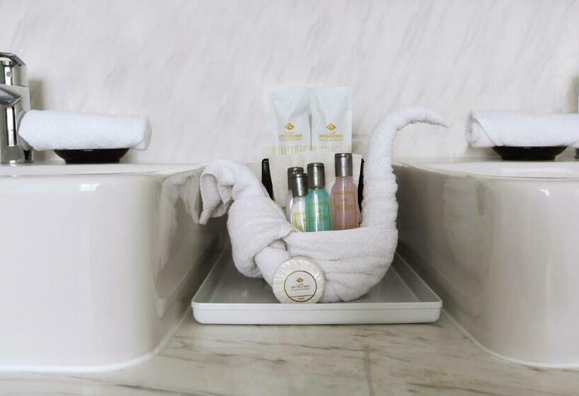 جناح, Grand Ion Delemen