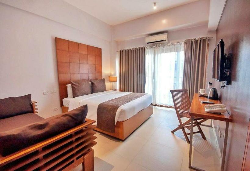 Quarto Deluxe com Sacada, Aloha Boracay