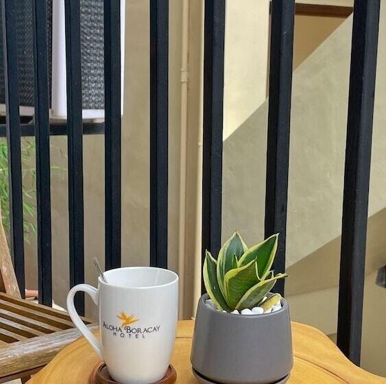 Quarto Deluxe com Sacada, Aloha Boracay