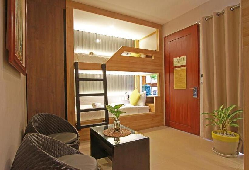 Quarto Familiar Deluxe, Aloha Boracay