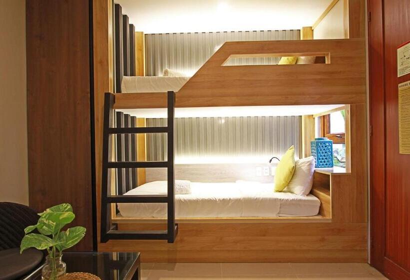 Quarto Familiar Deluxe, Aloha Boracay